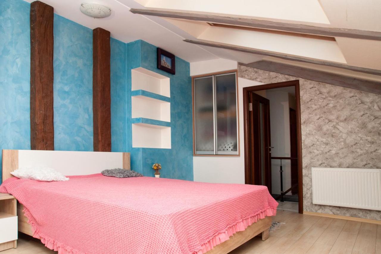 Ferienwohnung Apt In The Center Of The Town Near The Opera House Lemberg Exterior foto